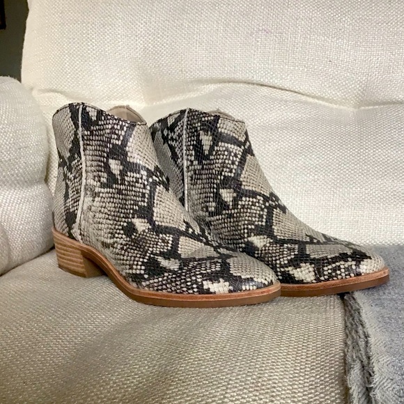 Dolce Vita Python Booties - Picture 1 of 2